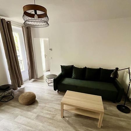 1Br Et Canape Lit Dans Le Salon Apartment Paris Exterior photo